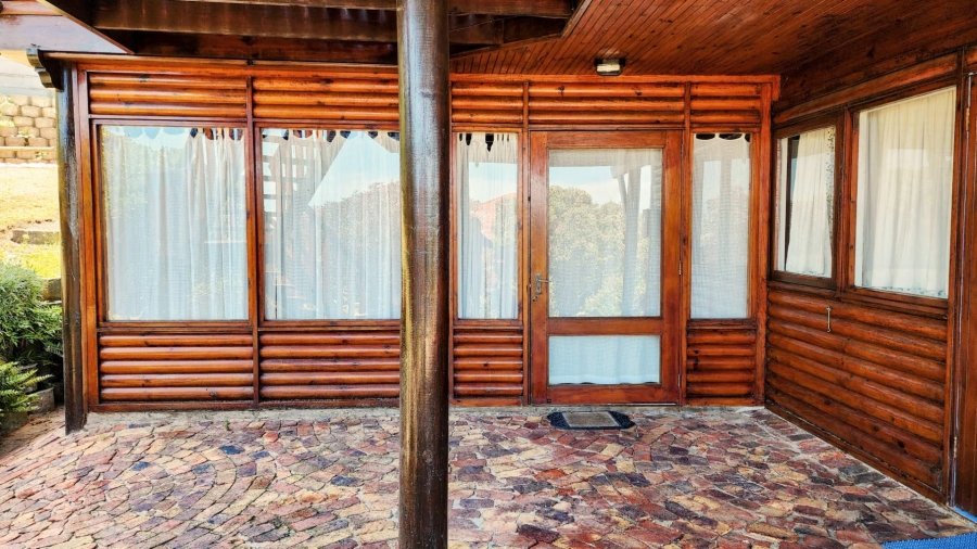 4 Bedroom Property for Sale in Brenton On Sea Western Cape